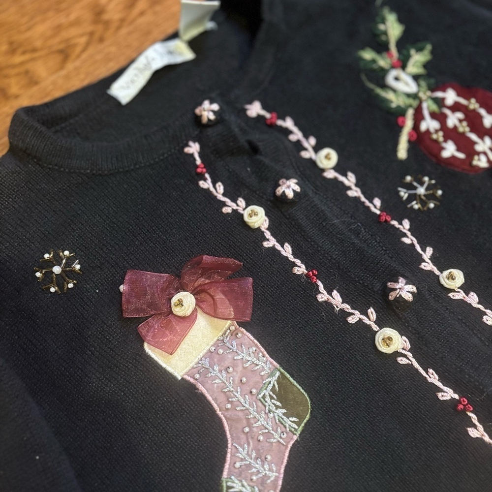 Vintage XL Christmas Sweater Black Beaded Embroidered  Flare Sleeves - Picture 2 of 13